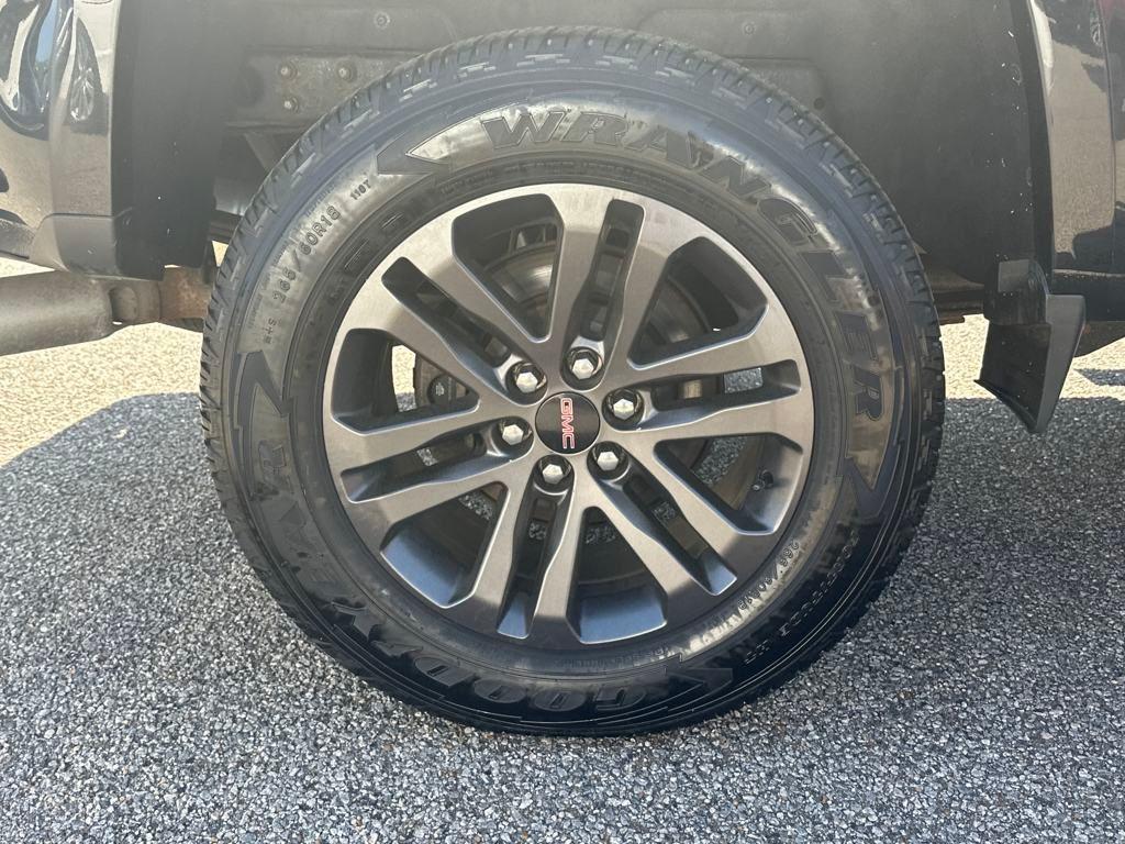 used 2019 GMC Canyon car, priced at $30,995