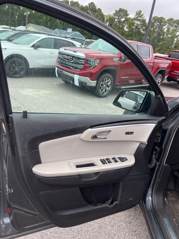 used 2009 Chevrolet Traverse car, priced at $6,000