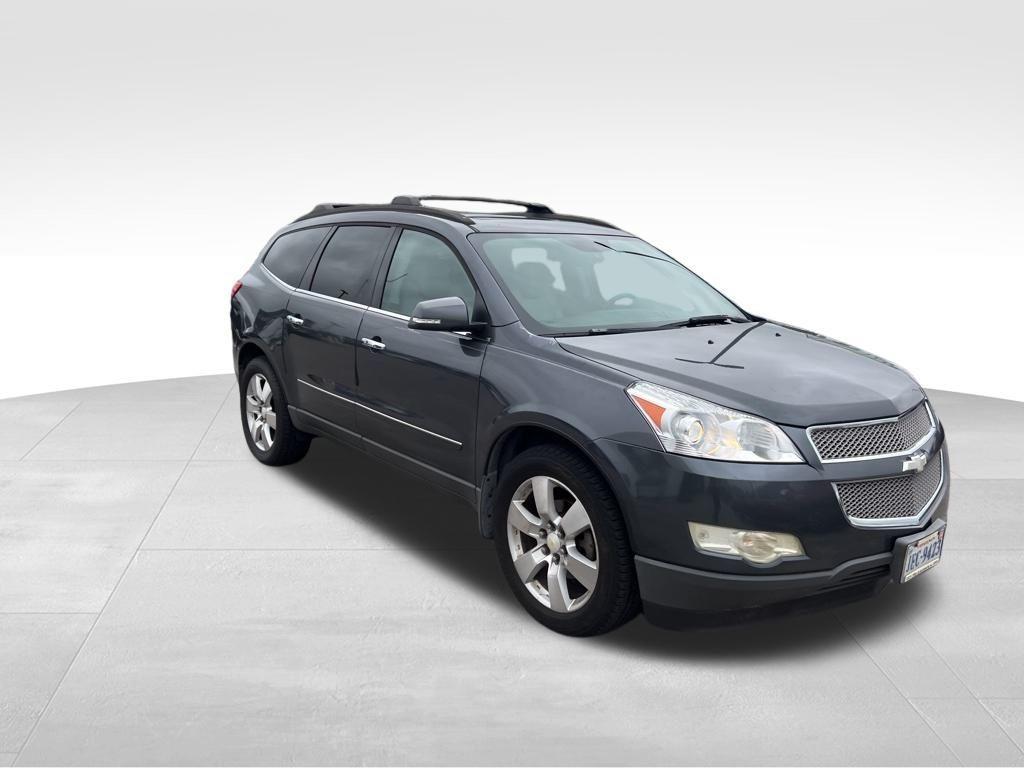 used 2009 Chevrolet Traverse car, priced at $6,000