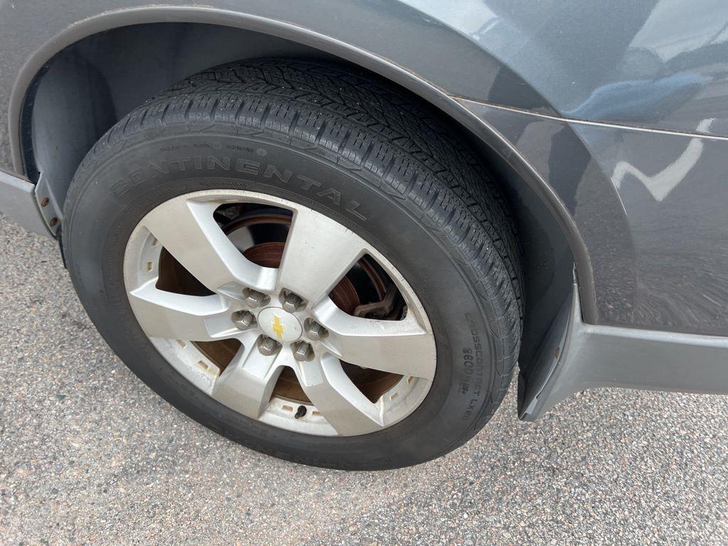 used 2009 Chevrolet Traverse car, priced at $6,000