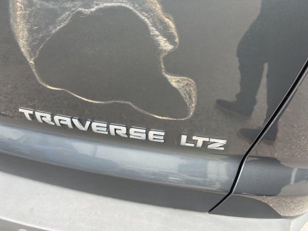 used 2009 Chevrolet Traverse car, priced at $6,000
