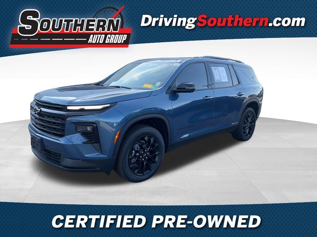 used 2025 Chevrolet Traverse car, priced at $40,588