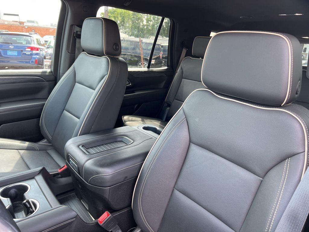 used 2024 GMC Yukon car, priced at $64,990