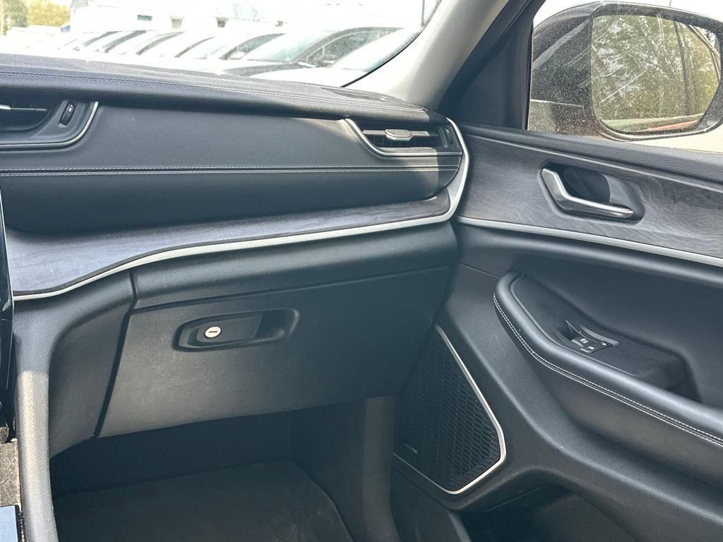 used 2021 Jeep Grand Cherokee L car, priced at $27,800