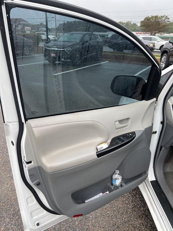 used 2014 Toyota Sienna car, priced at $13,495