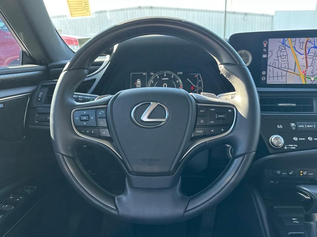 used 2022 Lexus ES 350 car, priced at $39,995