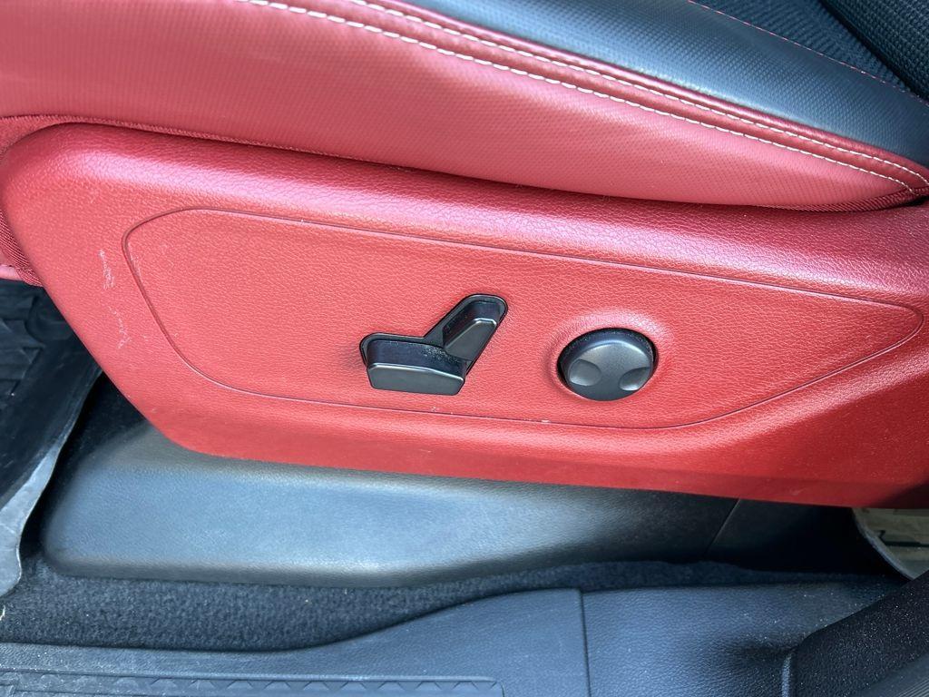 used 2025 Ram 1500 car, priced at $45,994