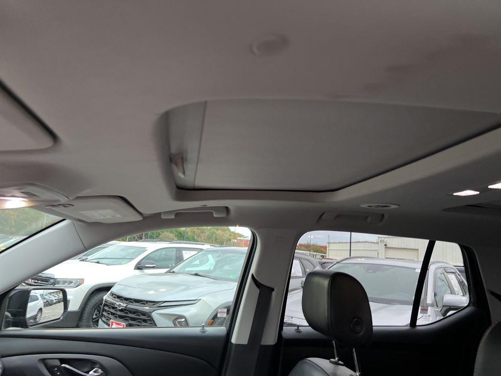 used 2018 Chevrolet Traverse car, priced at $21,000