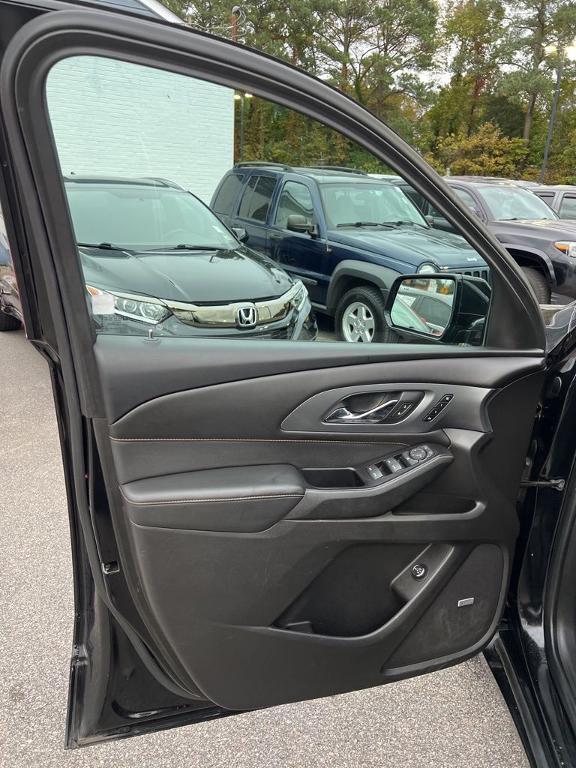 used 2018 Chevrolet Traverse car, priced at $21,000