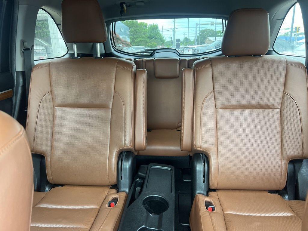used 2019 Toyota Highlander car, priced at $24,581