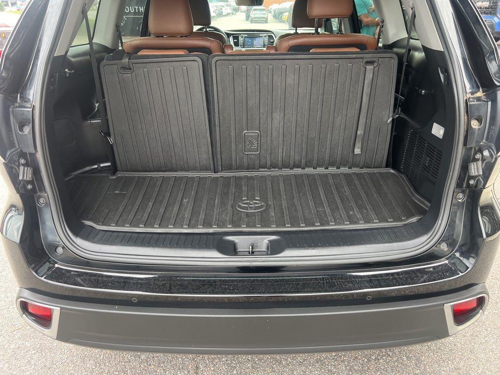 used 2019 Toyota Highlander car, priced at $24,581