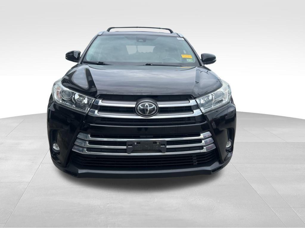 used 2019 Toyota Highlander car, priced at $24,581