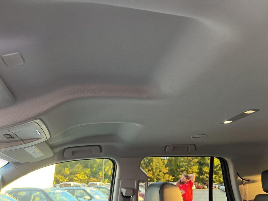 used 2017 GMC Yukon car, priced at $21,000