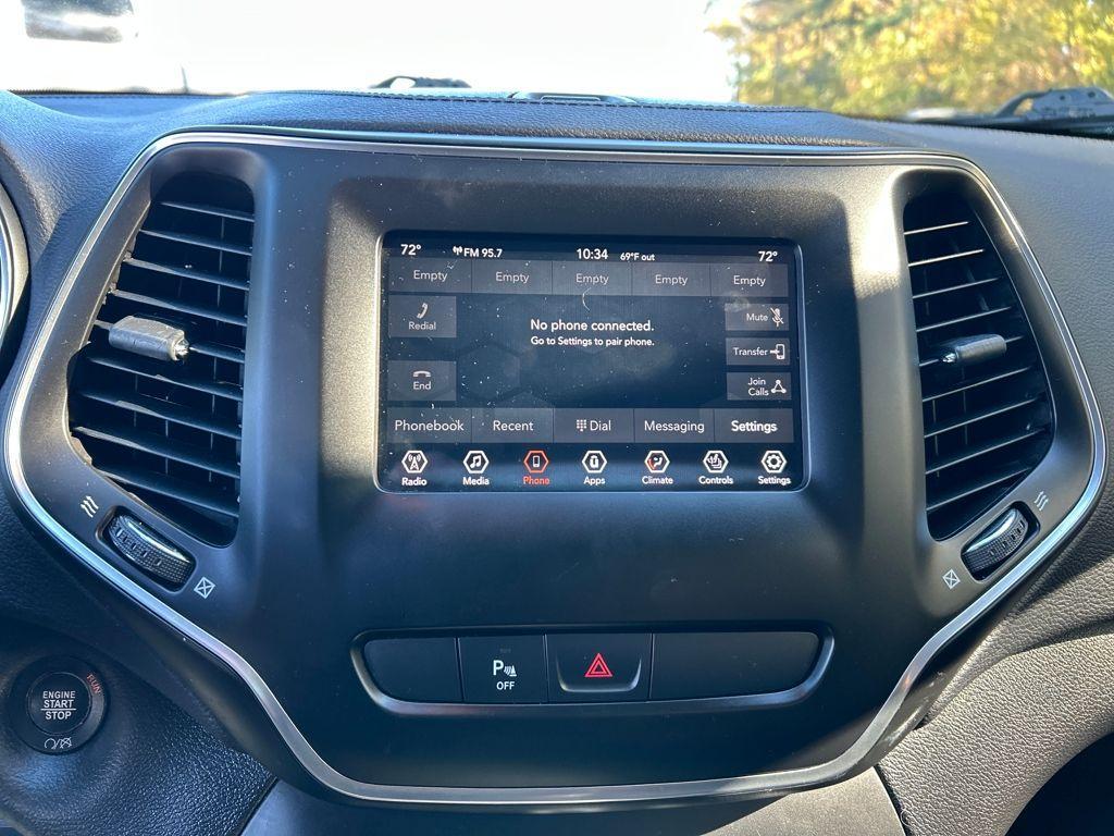 used 2019 Jeep Cherokee car, priced at $14,995