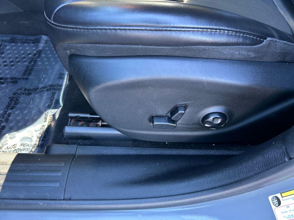 used 2019 Jeep Cherokee car, priced at $14,995