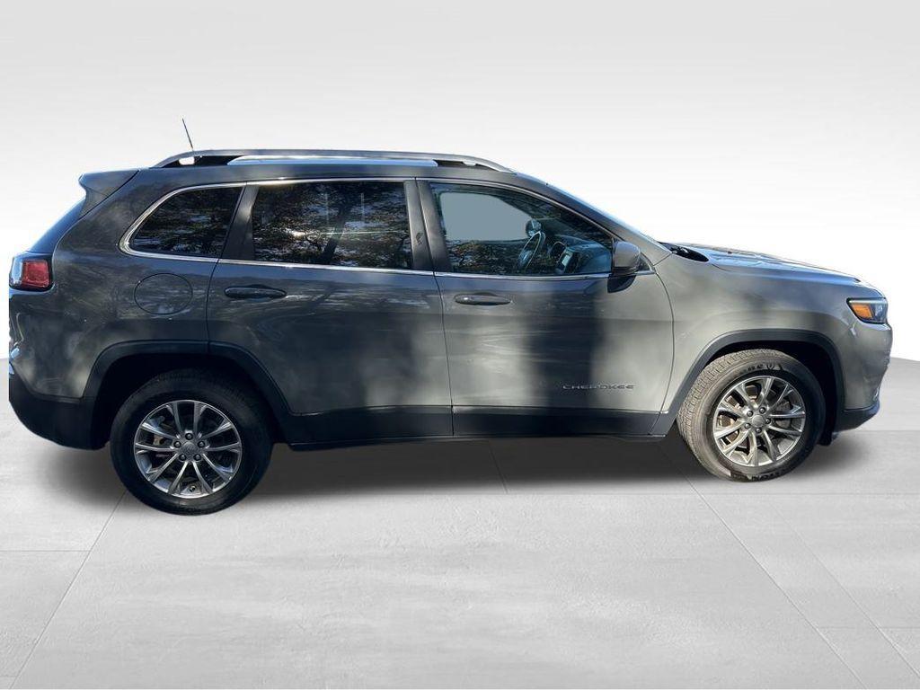 used 2019 Jeep Cherokee car, priced at $14,995