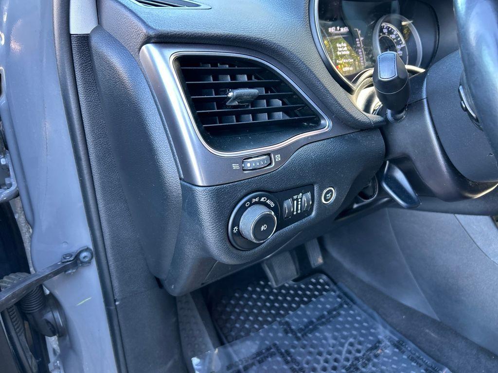 used 2019 Jeep Cherokee car, priced at $14,995