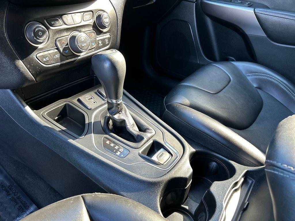 used 2019 Jeep Cherokee car, priced at $14,995