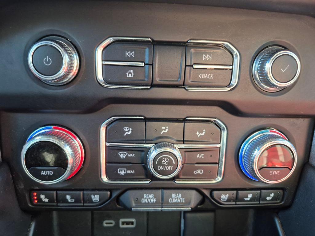 used 2024 GMC Yukon car