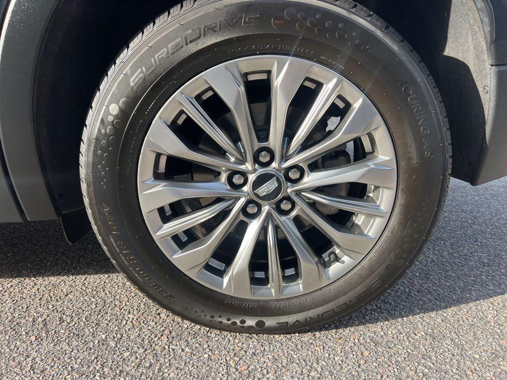 used 2024 Cadillac XT4 car, priced at $34,995