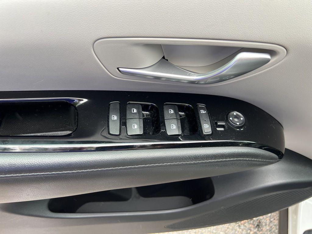 used 2022 Hyundai TUCSON Hybrid car, priced at $25,995