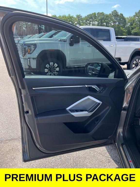 used 2021 Audi Q3 car, priced at $25,900