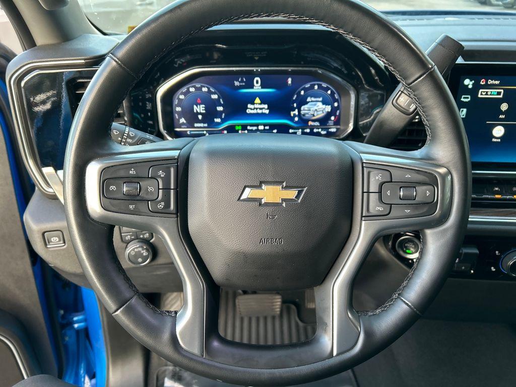 used 2025 Chevrolet Silverado 1500 car, priced at $40,995