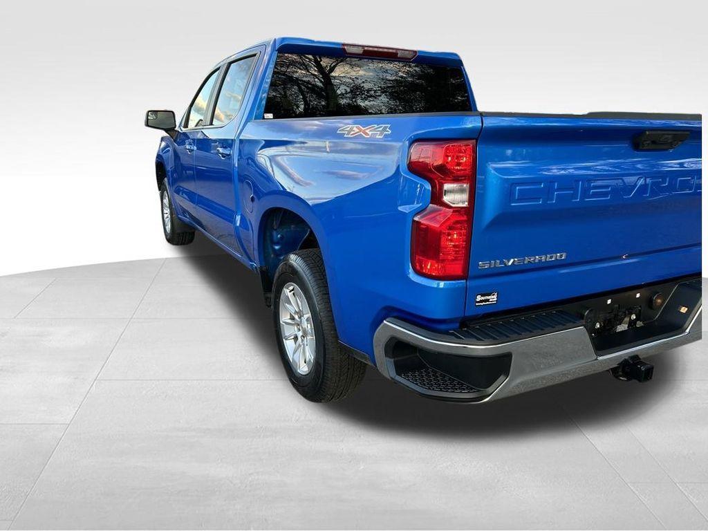 used 2025 Chevrolet Silverado 1500 car, priced at $40,995