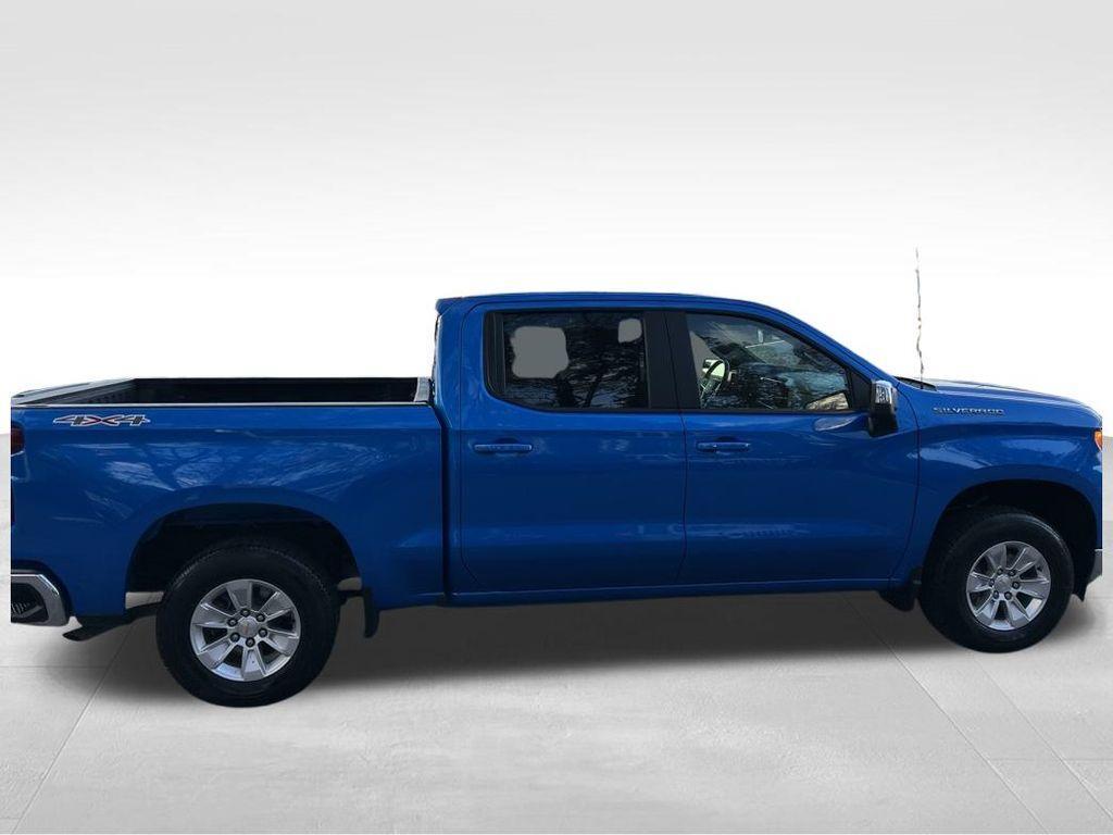 used 2025 Chevrolet Silverado 1500 car, priced at $40,995