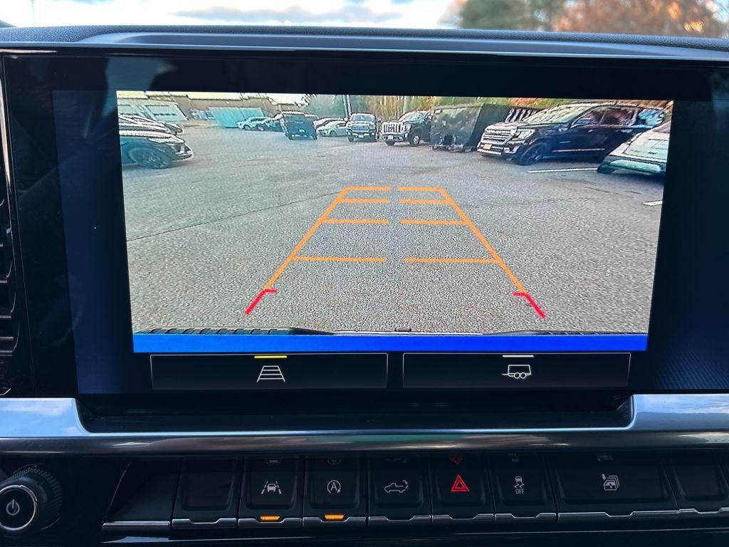 used 2025 Chevrolet Silverado 1500 car, priced at $40,995