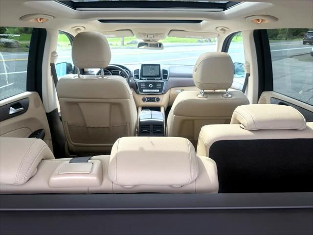 used 2019 Mercedes-Benz GLE 400 car, priced at $34,900
