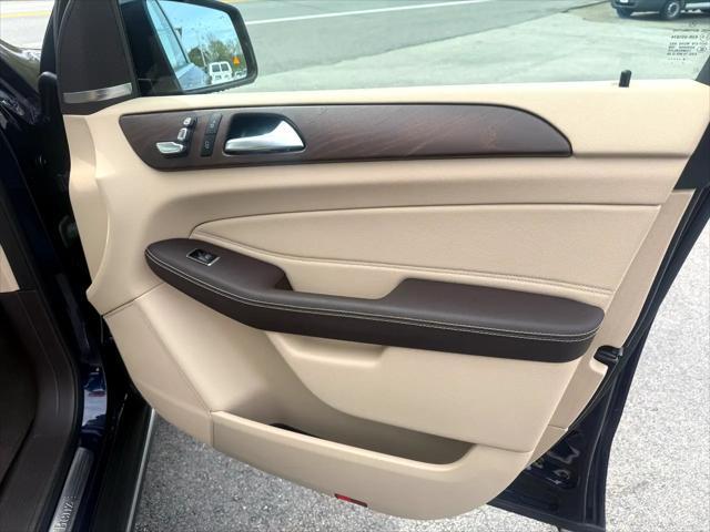used 2019 Mercedes-Benz GLE 400 car, priced at $34,900