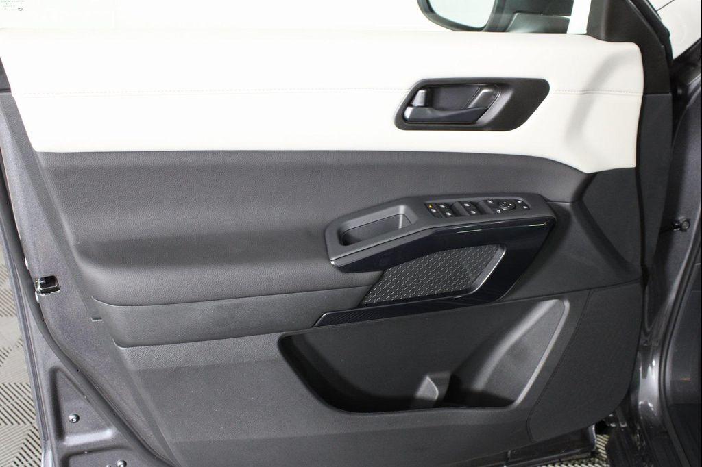 new 2025 Nissan Pathfinder car, priced at $36,561