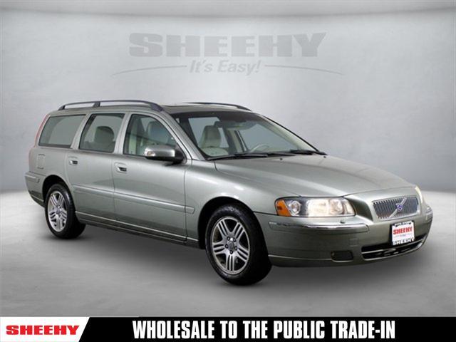 used 2007 Volvo V70 car, priced at $5,750