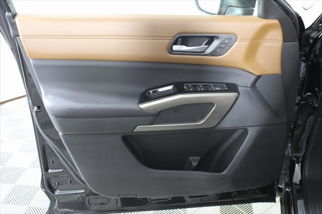 new 2025 Nissan Pathfinder car, priced at $48,604