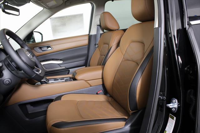 new 2025 Nissan Pathfinder car, priced at $48,604