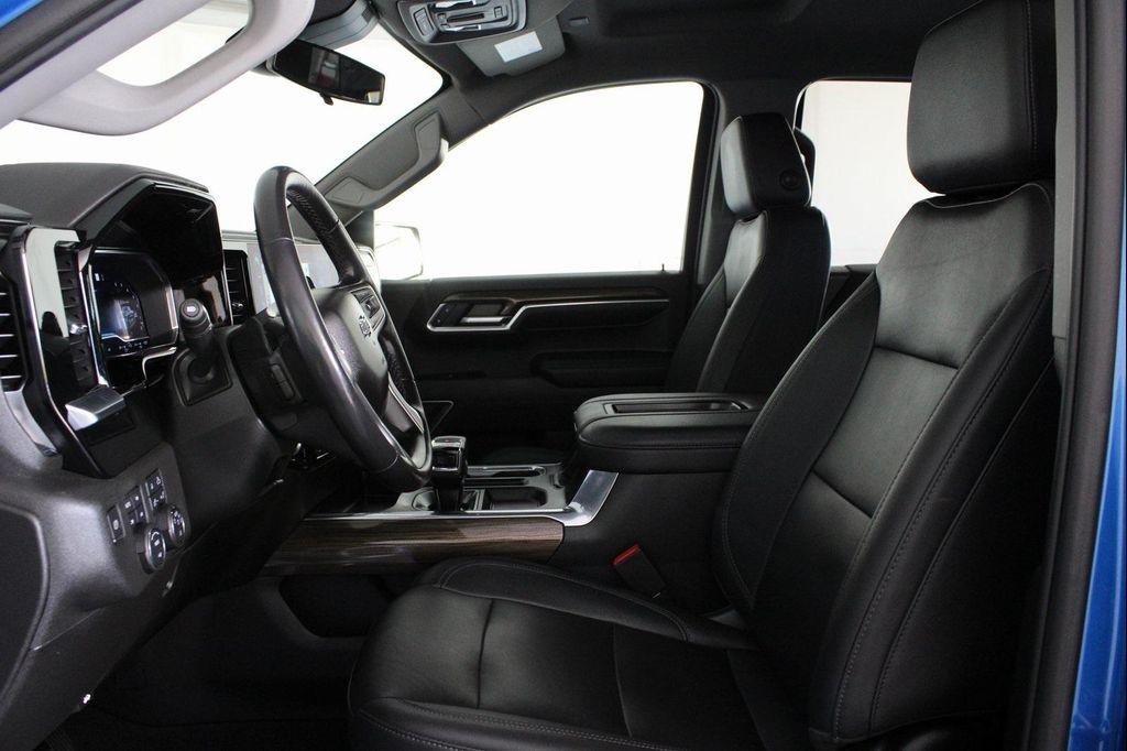 used 2022 Chevrolet Silverado 1500 car, priced at $43,976
