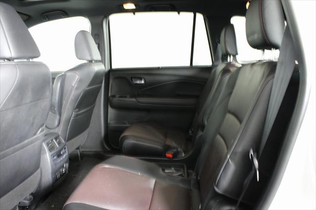 used 2021 Honda Pilot car, priced at $33,874