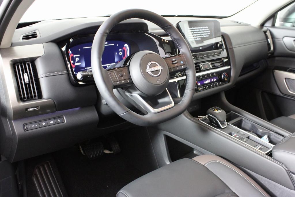 new 2024 Nissan Pathfinder car, priced at $46,142
