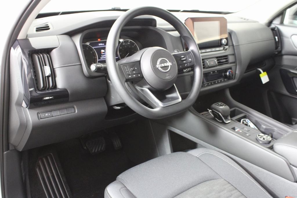 new 2024 Nissan Pathfinder car, priced at $34,807