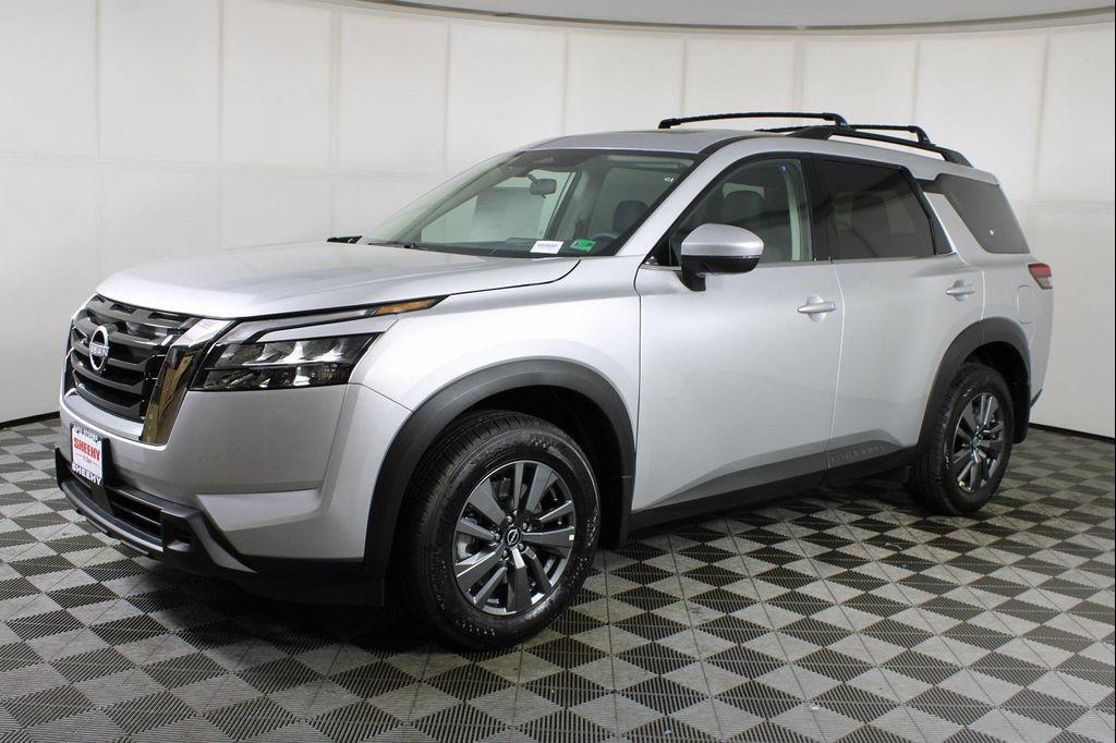 new 2025 Nissan Pathfinder car, priced at $41,552