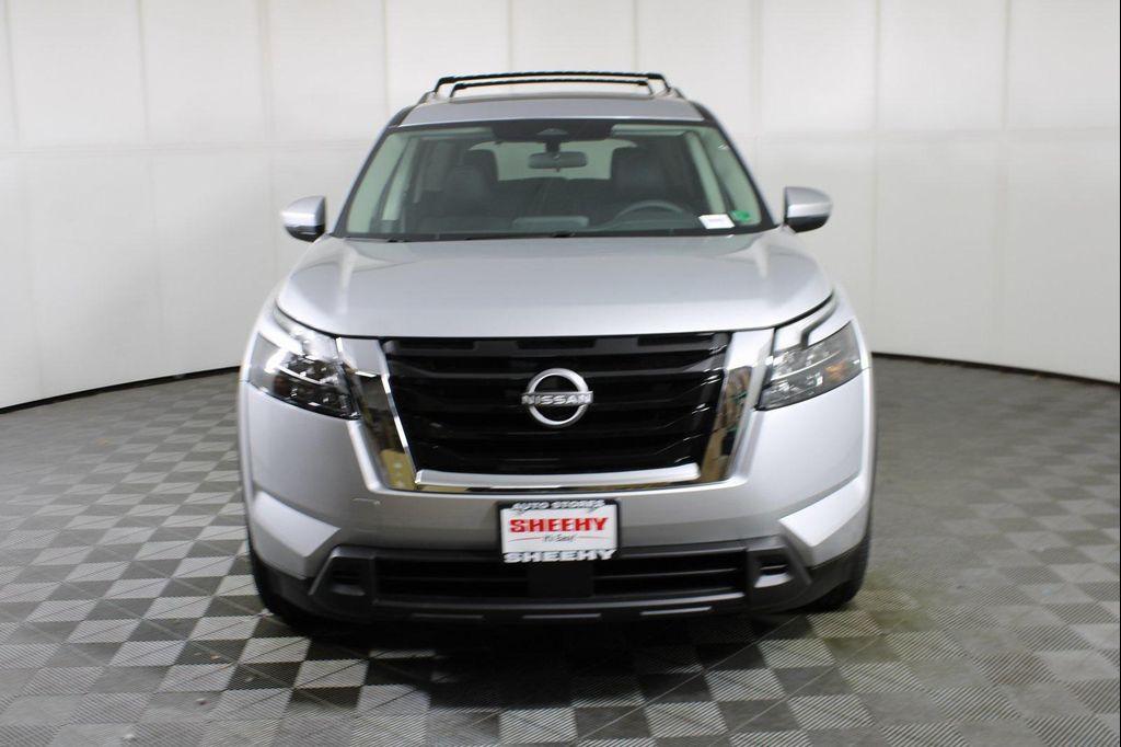 new 2025 Nissan Pathfinder car, priced at $41,552