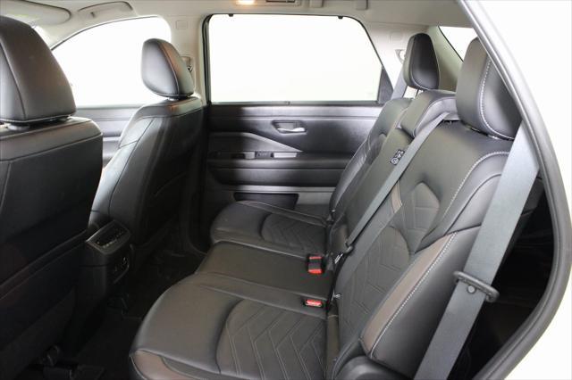 used 2023 Nissan Pathfinder car, priced at $39,290