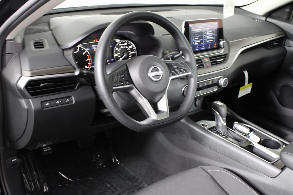 new 2024 Nissan Altima car, priced at $24,929
