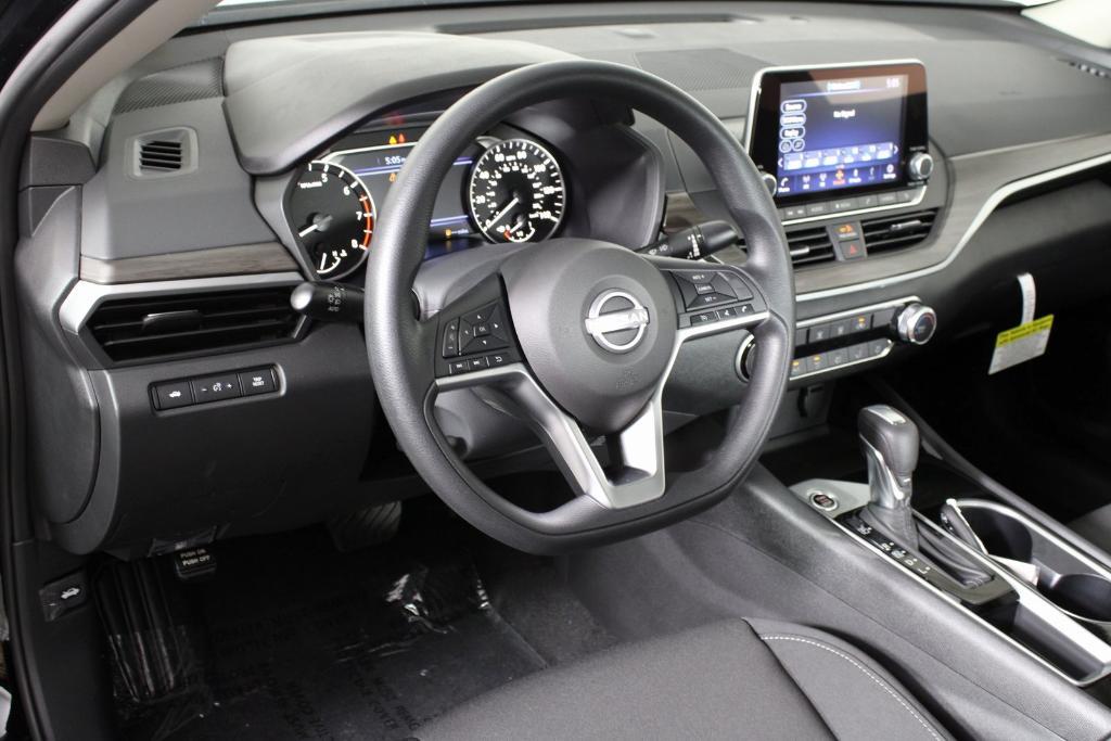 new 2024 Nissan Altima car, priced at $24,929