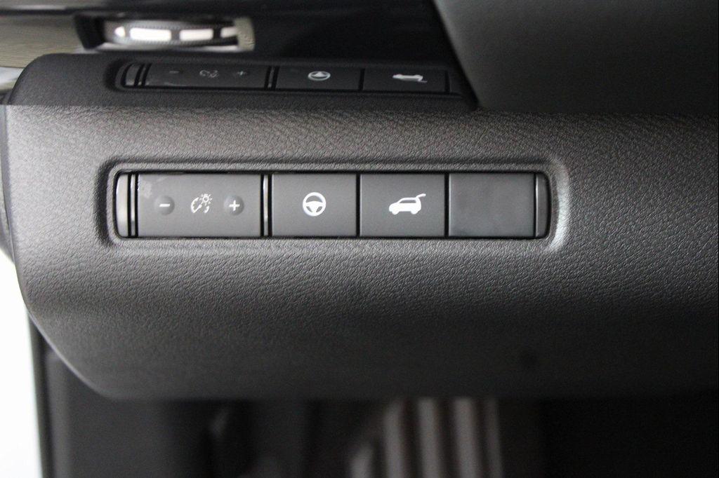 new 2025 Nissan Pathfinder car, priced at $40,171