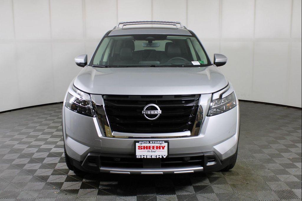new 2025 Nissan Pathfinder car, priced at $48,722