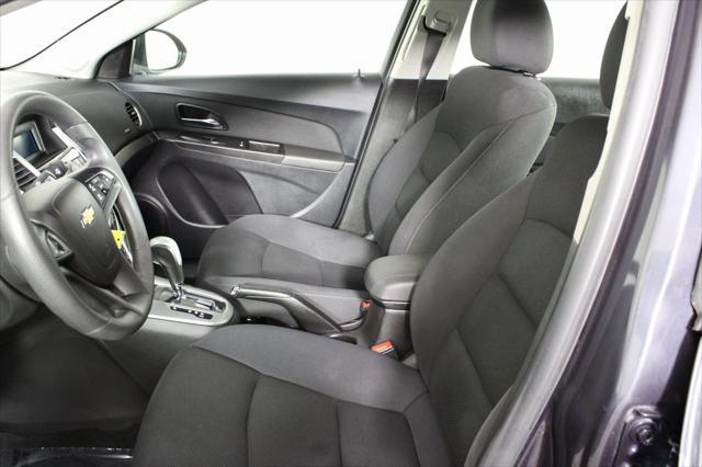 used 2016 Chevrolet Cruze Limited car, priced at $6,500