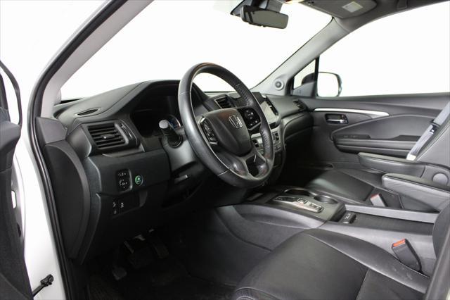 used 2022 Honda Pilot car, priced at $29,998