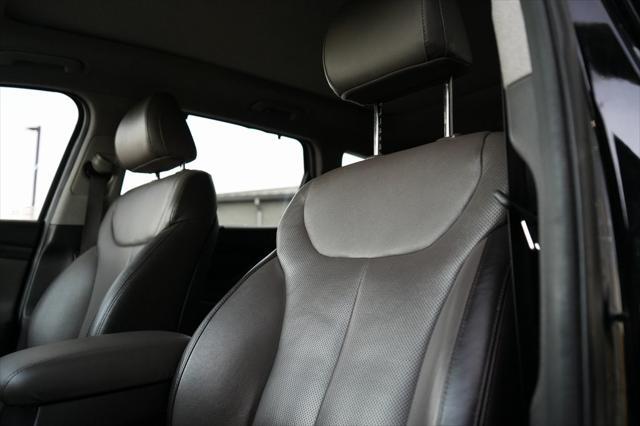 used 2019 Hyundai Santa Fe car, priced at $19,195